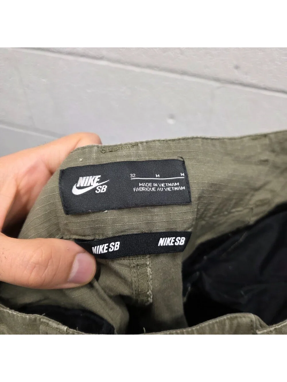 Nike SB Kearny Cargo  Skate Pants  Skateboarding Olive Mens  medium 32 x 27